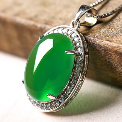 Natural Green Agate Silver Necklace with Gemstone Pendant