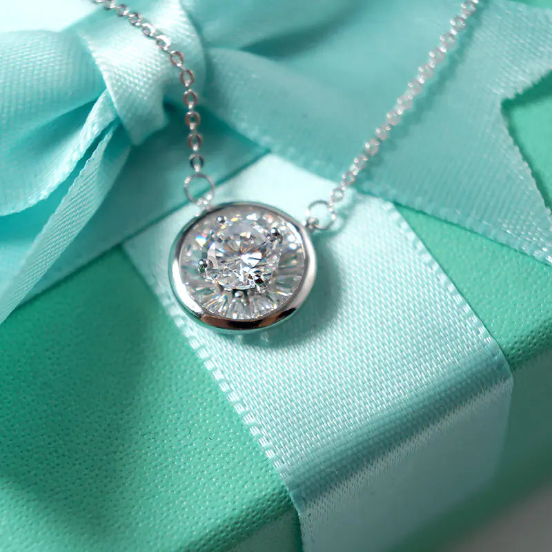 Silver Zircon Circle Pendant Necklace - Adjustable Choker Necklace for Women | Elegant Crystal Jewelry